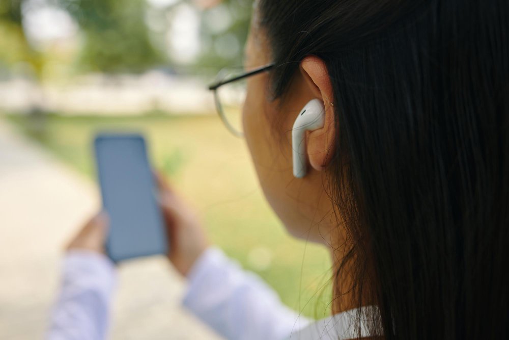 Keep Your Earbuds Clean: Earbud Cleaning Kit